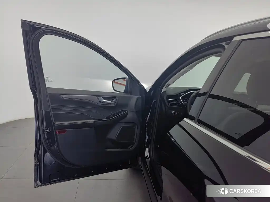 Ford Escape id 4649385 из Китая 13