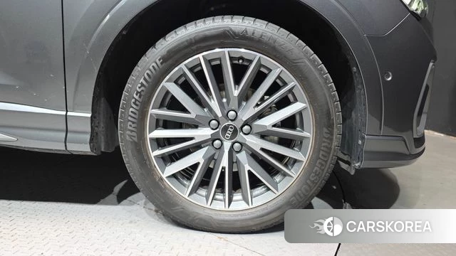 Audi Q3 (F3) id 4711479 из Кореи 13