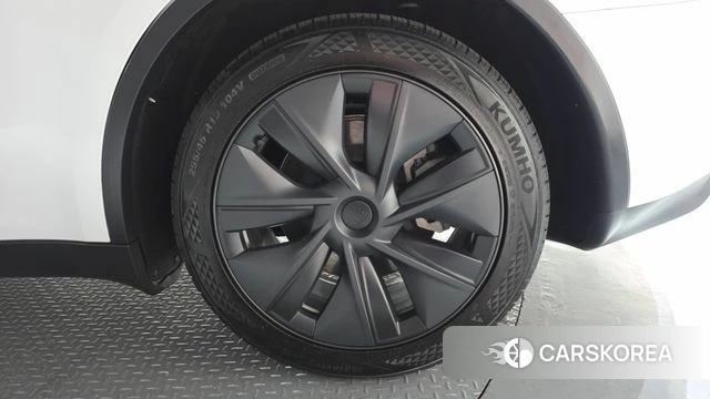 Tesla Model Y id 4480291 из Кореи 13