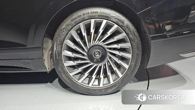Hyundai Grandeur Hybrid (GN7) id 4640063 из Кореи 13