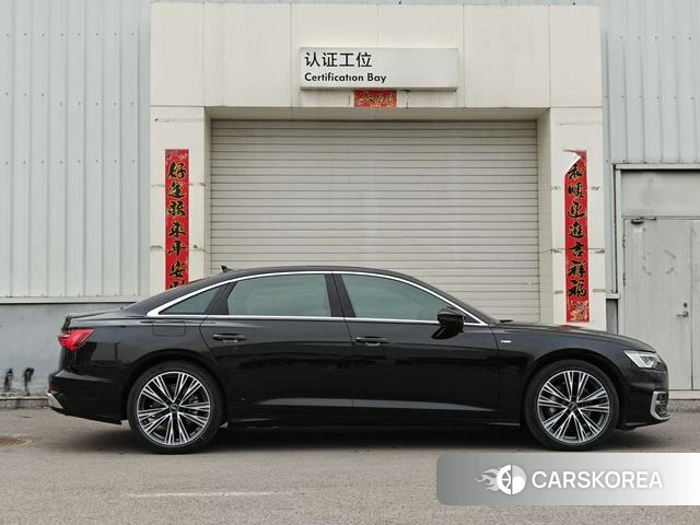 Audi A6L id 3901880 из Китая 13