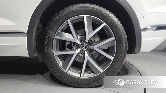 Volkswagen Touareg 3rd generation id 4591406 из Кореи 13
