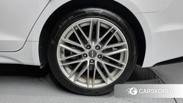 Genesis G70 id 4477384 из Кореи 13