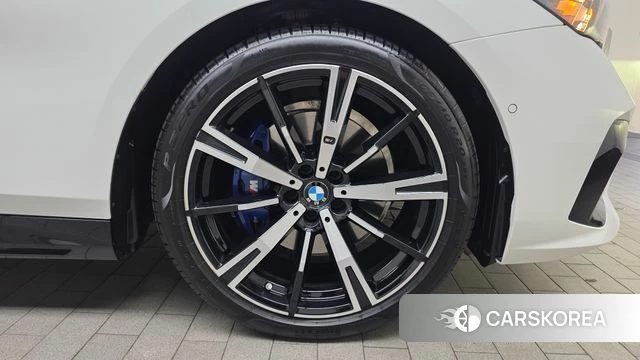 BMW 5 Series (G60) id 4480459 из Кореи 13