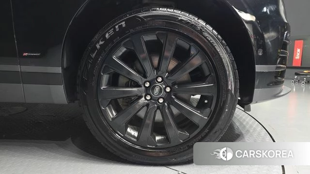 Land Rover Range Rover Velar id 4632947 из Кореи 13
