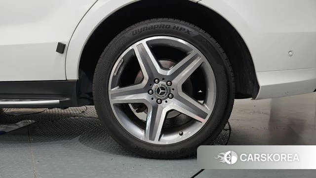 Mercedes-Benz GLE - Class W166 id 4633275 из Кореи 13