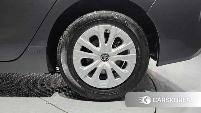 Toyota Prius 4th Generation id 4561615 из Кореи 13