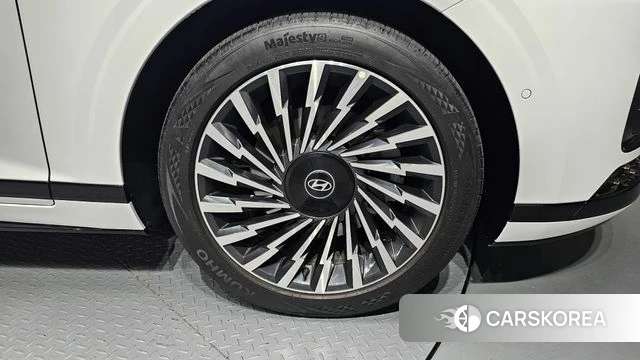 Hyundai Grandeur (GN7) id 4499355 из Кореи 13