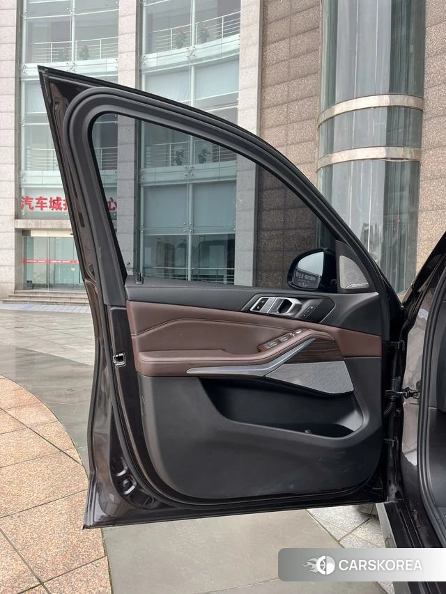 BMW X5 id 4275620 из Китая 13