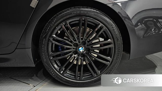 BMW 5 Series (G30) id 4594869 из Кореи 13
