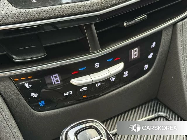 Cadillac CT6 id 4209688 из Китая 13