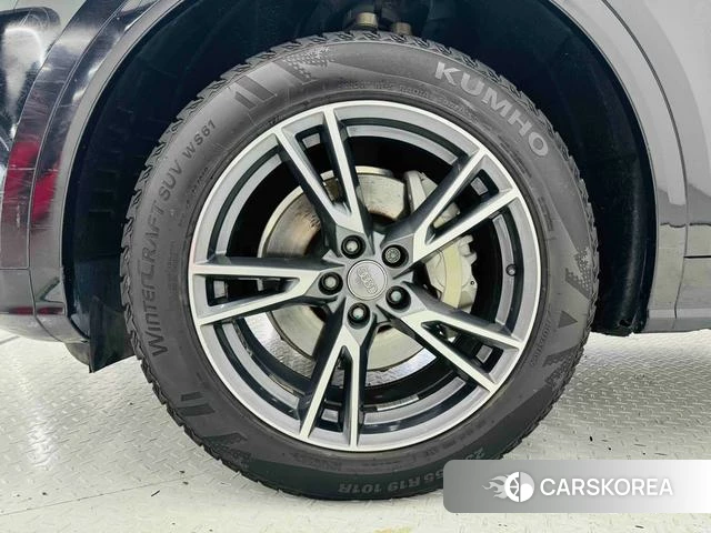 Audi Q5L id 4276586 из Китая 13