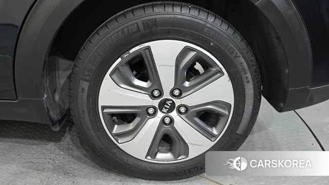 Kia Niro id 4596315 из Кореи 13