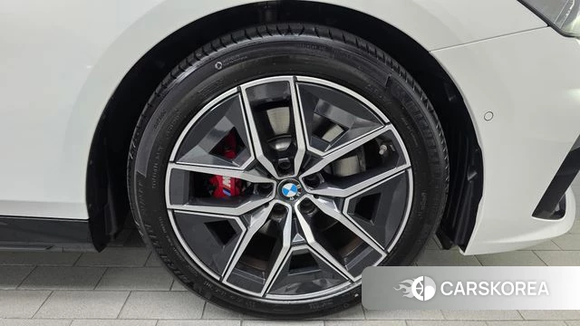 BMW 5 Series (G60) id 4783412 из Кореи 13