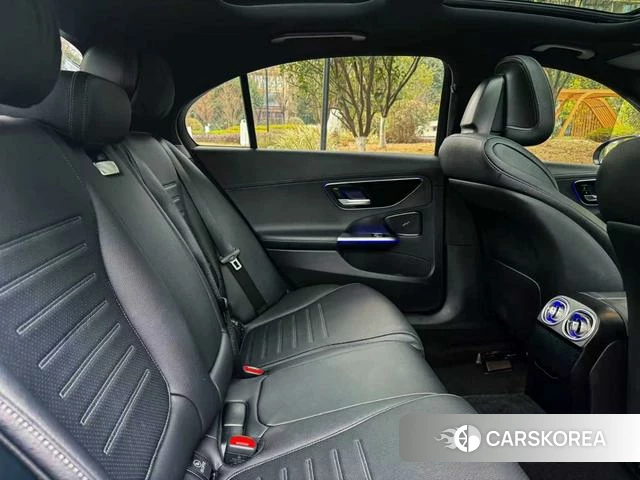 Mercedes-Benz Class C id 4400095 из Китая 13