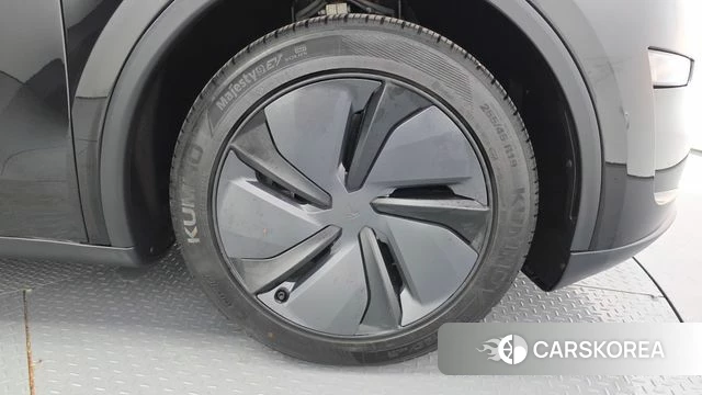 Tesla Model Y id 4853526 из Кореи 13