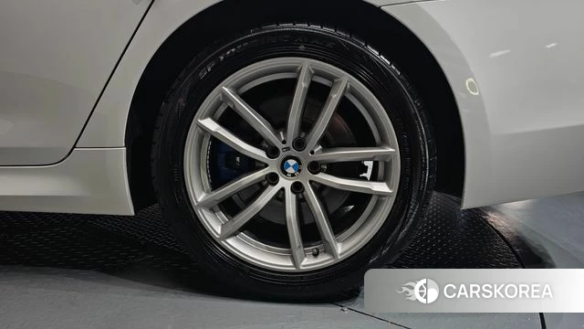 BMW 5 Series (G30) id 4417123 из Кореи 13