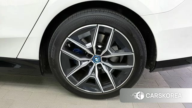 BMW i5 (G60) id 4222990 из Кореи 13