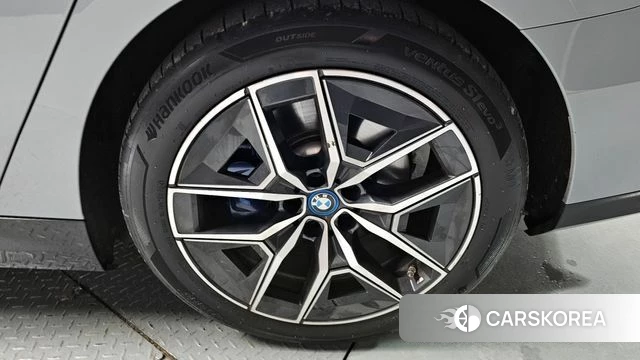 BMW i5 (G60) id 4360067 из Кореи 13