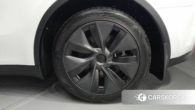 Tesla Model Y id 4194217 из Кореи 13