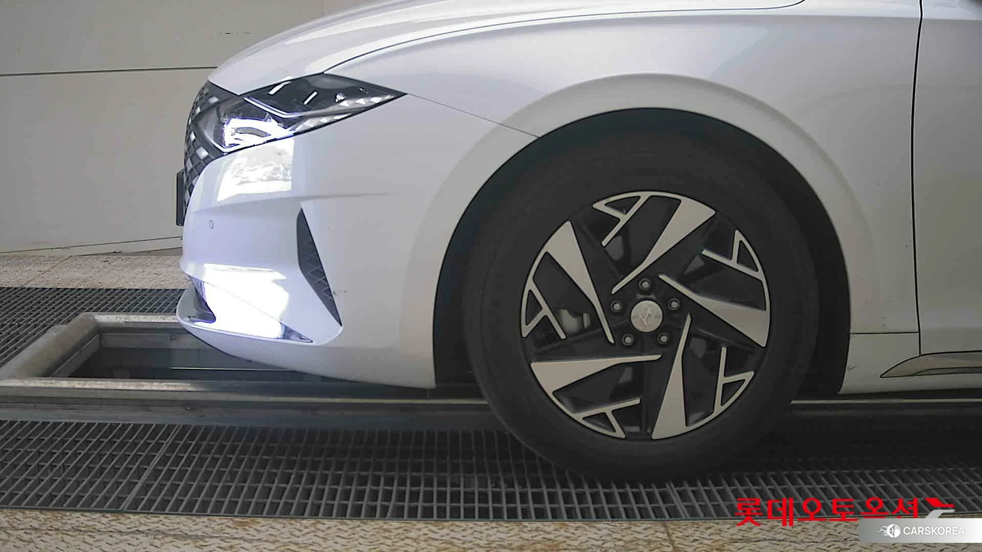 Hyundai Grandeur Hybrid id 4902512 из Кореи 13