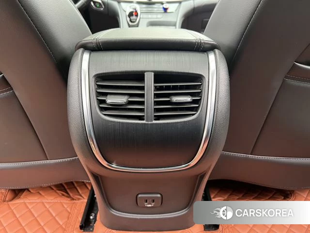 Buick Lacrosse id 4213389 из Китая 13