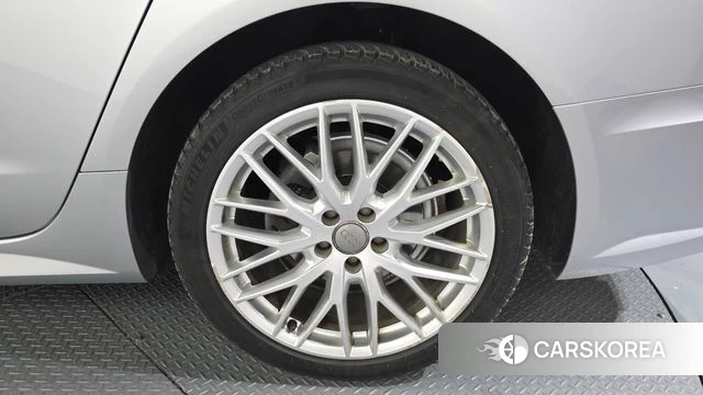 Audi New A6 id 4477558 из Кореи 13