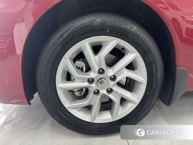 Nissan TIIDA id 4335852 из Китая 13