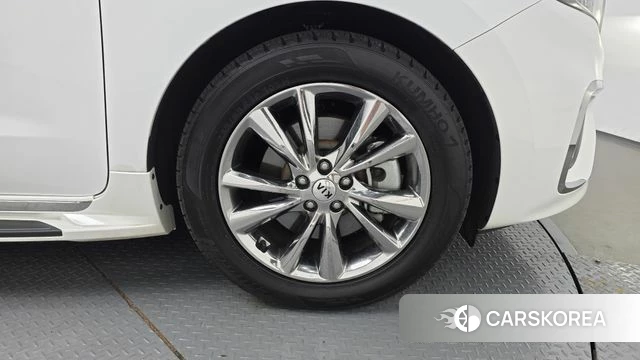 Kia The New Carnival id 4417343 из Кореи 13