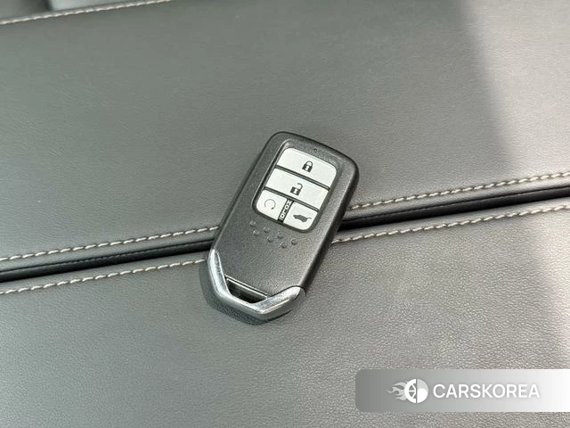Honda UR-V id 4298539 из Китая 13