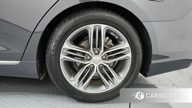 Hyundai Grandeur IG id 4605381 из Кореи 13
