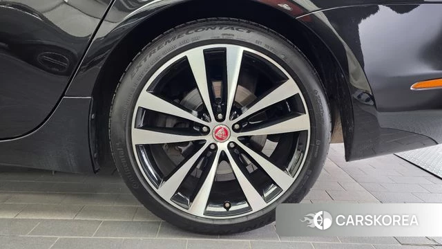 Jaguar All New XJ id 4562927 из Кореи 13