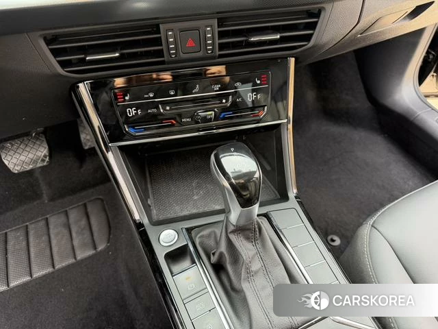 Volkswagen Passat id 4256035 из Китая 13