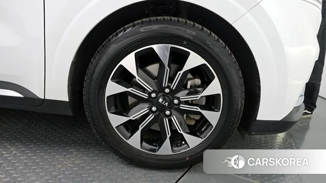 Kia Carnival 4th generation id 4245113 из Кореи 13