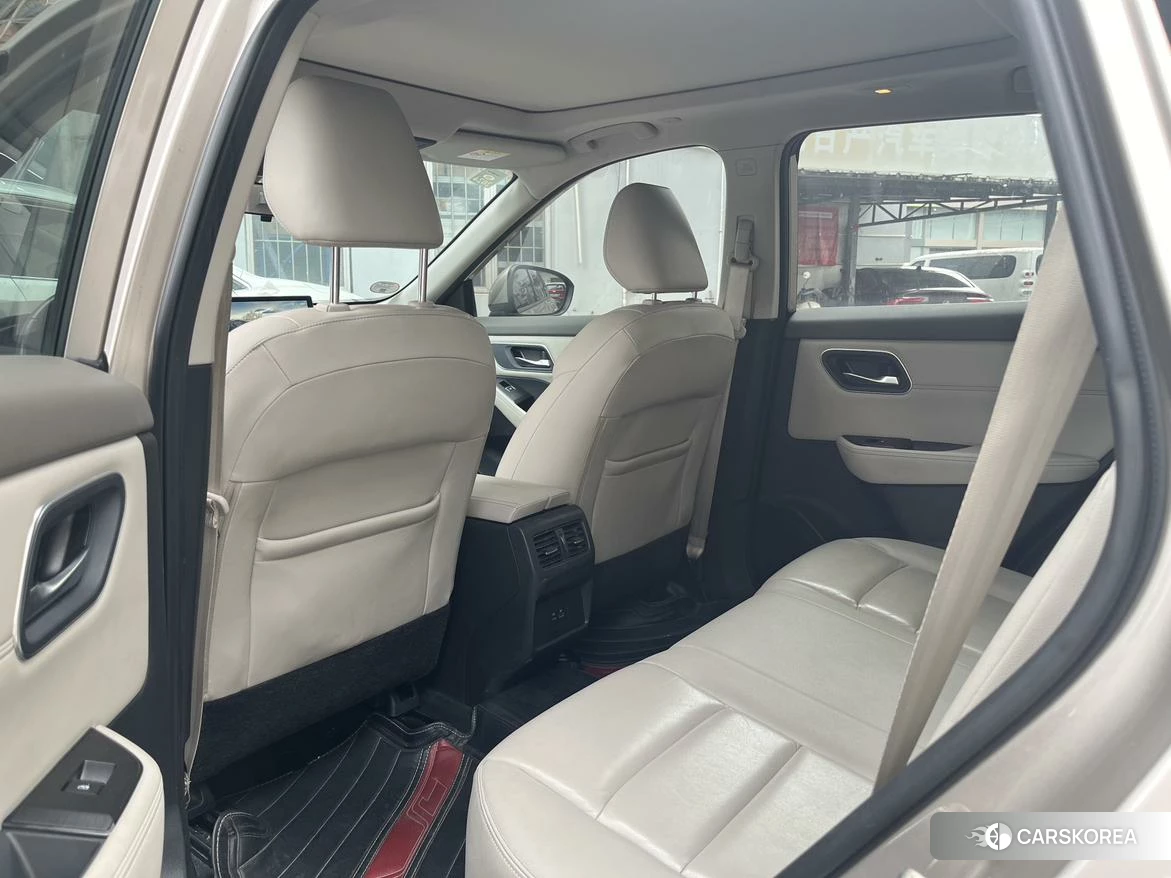 Nissan Qijun id 4512921 из Китая 13