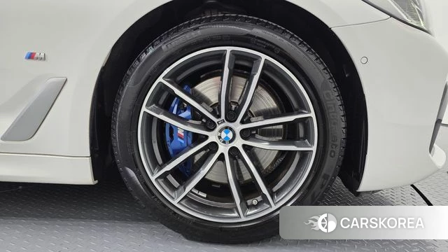 BMW 5 Series (G30) id 4223155 из Кореи 13