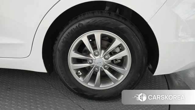 Hyundai The New Avante AD id 4519920 из Кореи 13