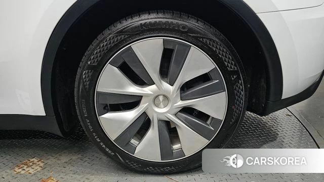 Tesla Model Y id 4768109 из Кореи 13