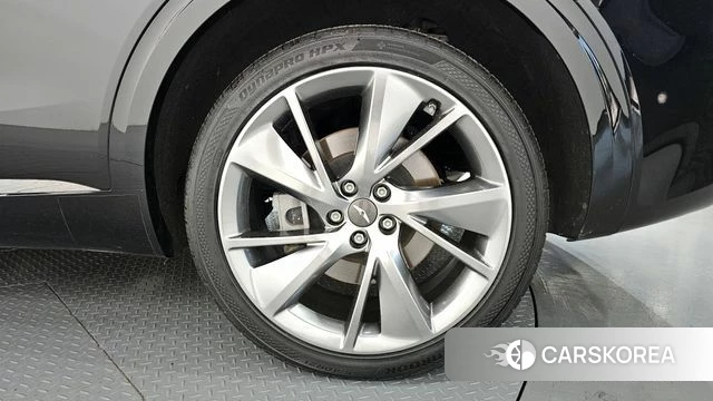 Genesis GV70 id 4293220 из Кореи 13