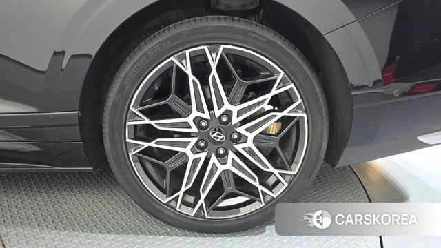 Hyundai Grandeur Hybrid (GN7) id 4783745 из Кореи 13