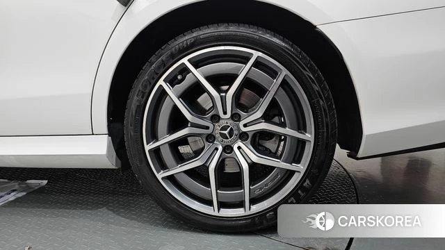 Mercedes-Benz E-Class W213 id 4671950 из Кореи 13