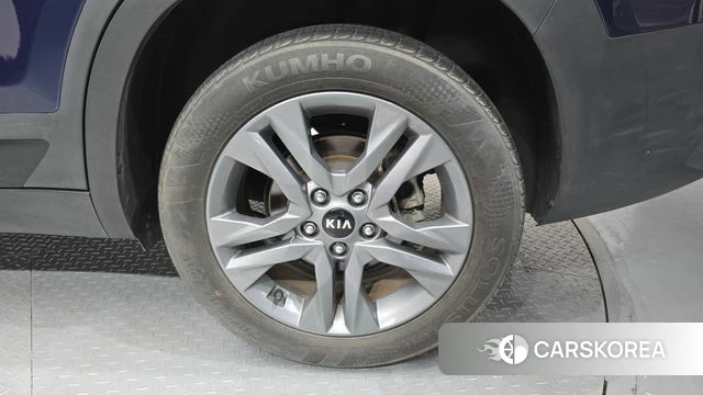 Kia Seltos id 4775702 из Кореи 13