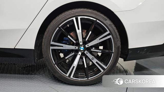 BMW 5 Series (G60) id 4749248 из Кореи 13