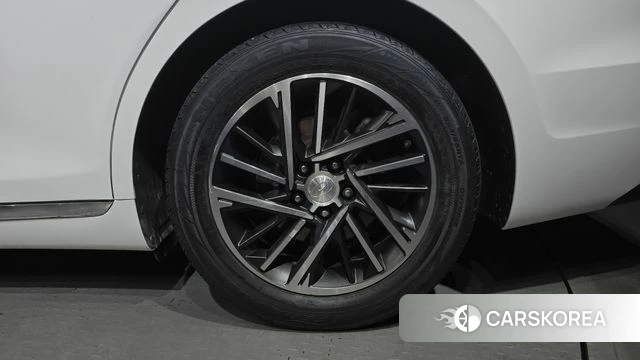 Hyundai The New Grandeur IG id 4625407 из Кореи 13