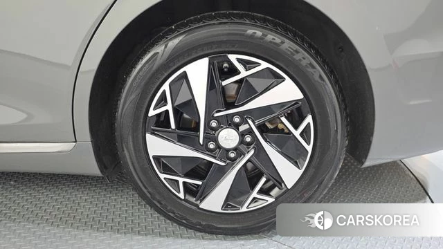 Hyundai The New Grandeur IG Hybrid id 4244489 из Кореи 13