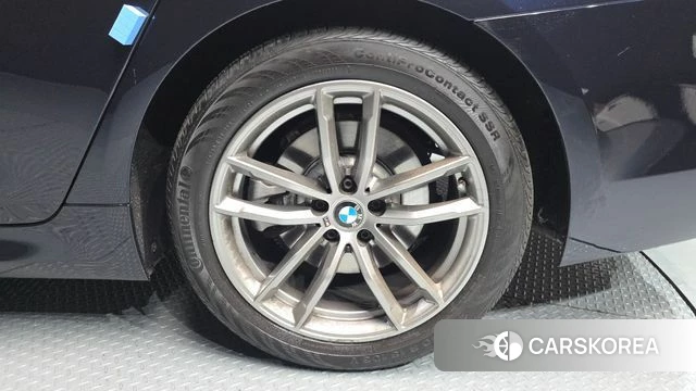 BMW 5 Series (G30) id 4356412 из Кореи 13