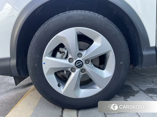 Nissan Qashqai id 3888485 из Китая 13