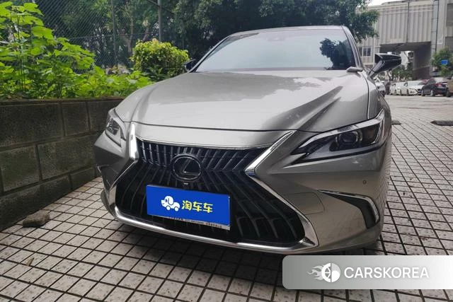 Lexus ES id 4314003 из Китая 13