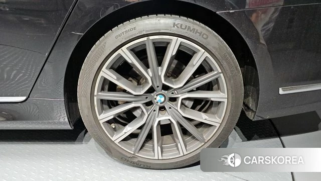 BMW 7 Series (G11) id 4410759 из Кореи 13