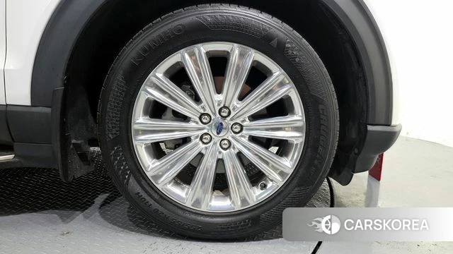 Ford Explorer 6th Generation id 4370877 из Кореи 13